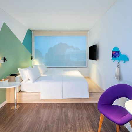 Tru By Hilton Ha Long Hon Gai Centre Hotel Exterior photo