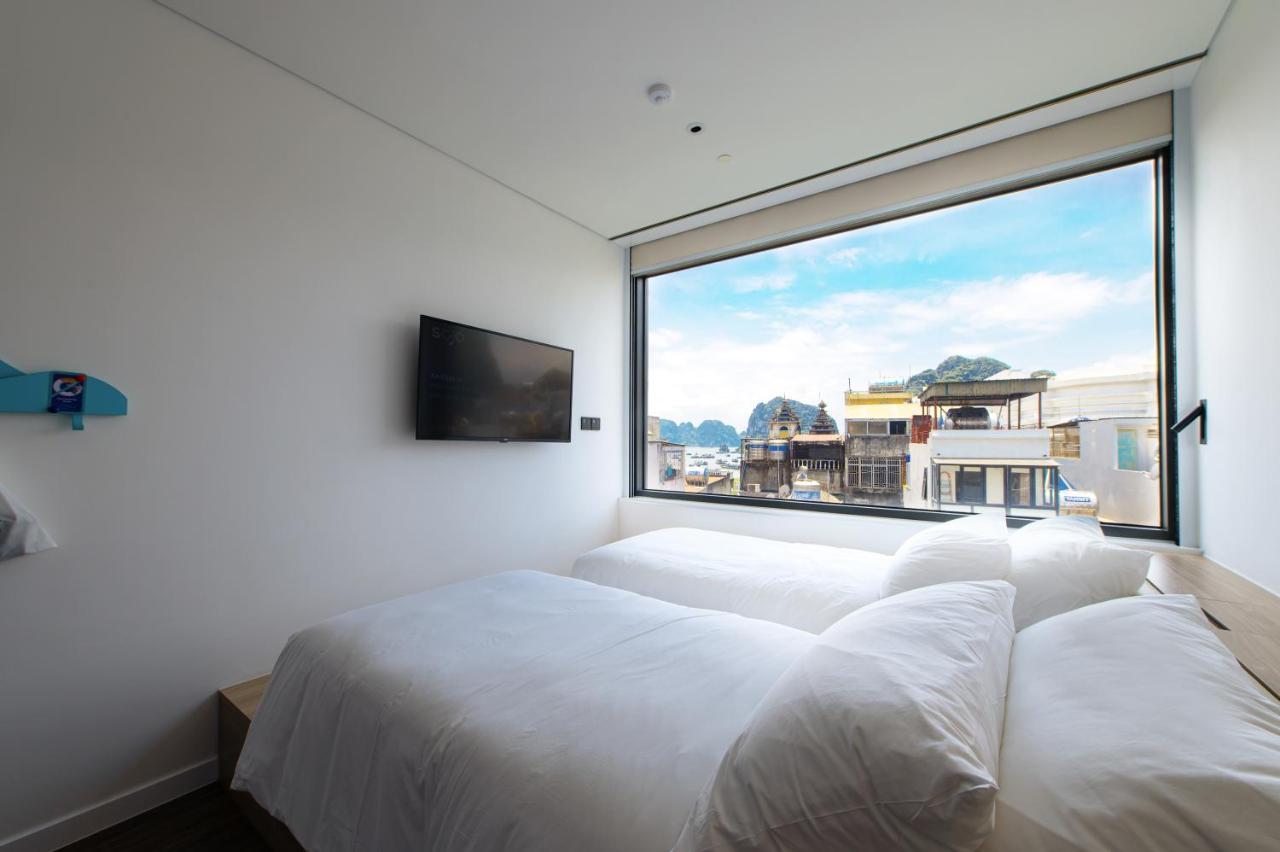 Tru By Hilton Ha Long Hon Gai Centre Hotel Exterior photo