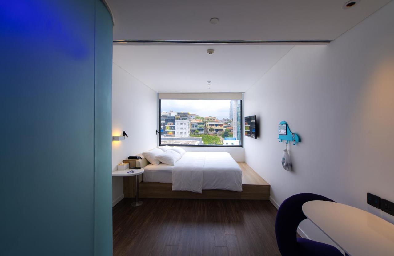 Tru By Hilton Ha Long Hon Gai Centre Hotel Exterior photo