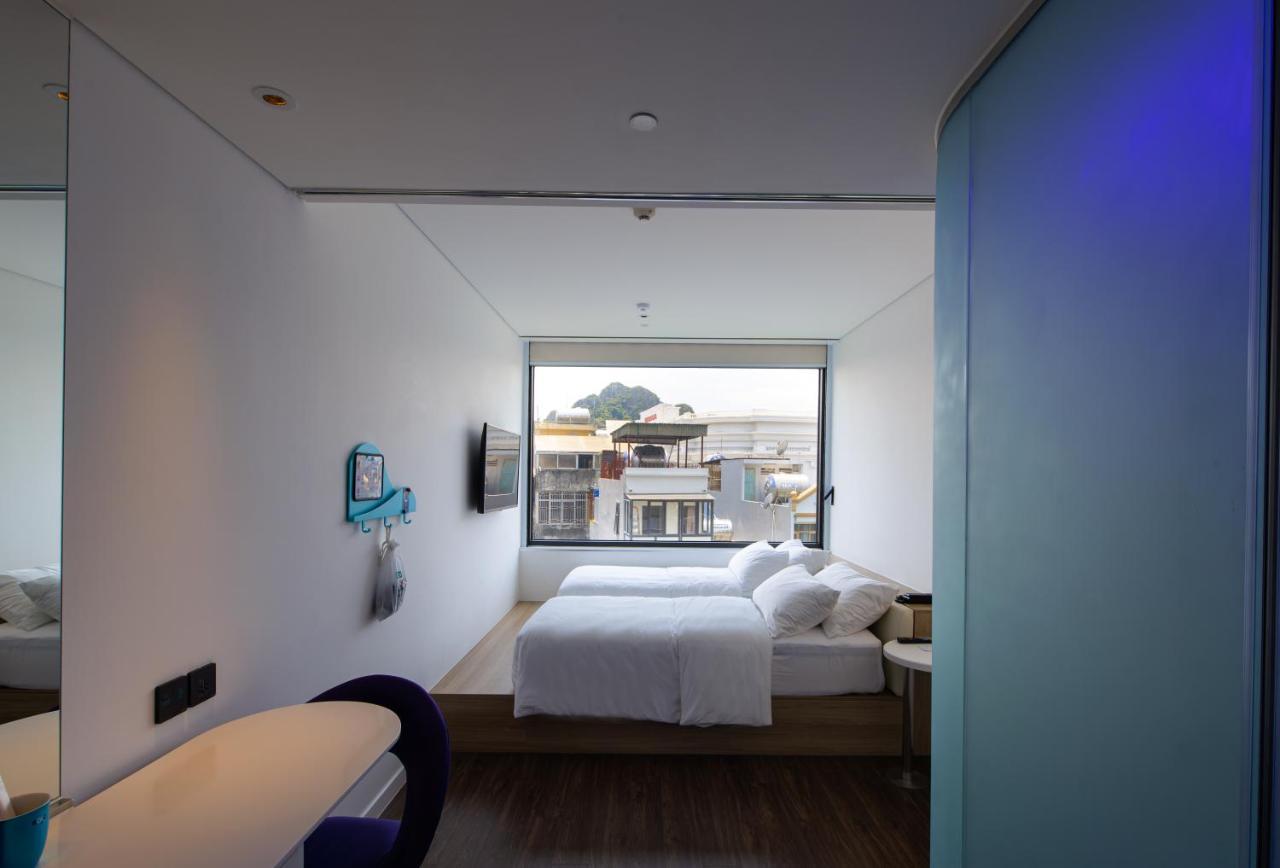 Tru By Hilton Ha Long Hon Gai Centre Hotel Exterior photo